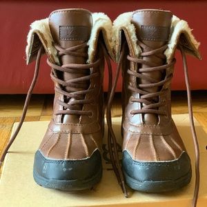 UGG Butte II Winter boots good condition